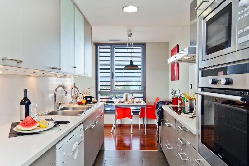 Victoria Diagonal Mar Barcelona Apartment ภายนอก รูปภาพ